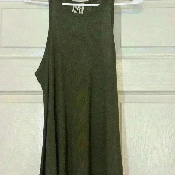 Set of Two (2) Free People NWOT tank Top - Picture 12 of 13